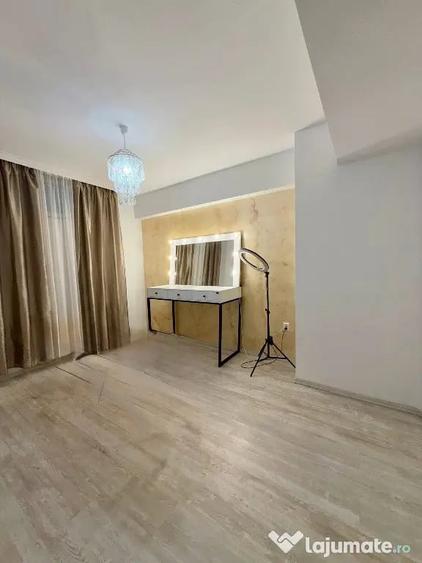 Apartament cu 3 camere decomandat în Ostroveni