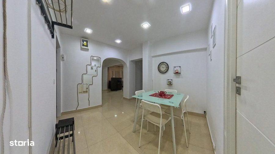 Apartament cu 3 camere decomandat în Berceni