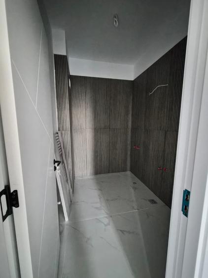 Apartament cu 2 camere decomandat în Haliu