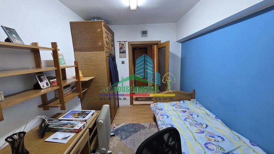 Apartament cu 3 camere decomandat în Obor