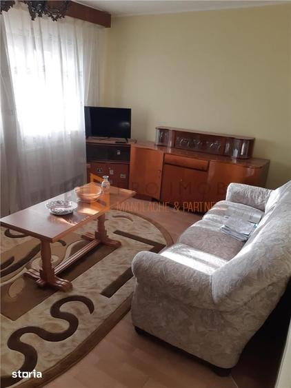 Apartament cu 3 camere decomandat în Dorobanți 1