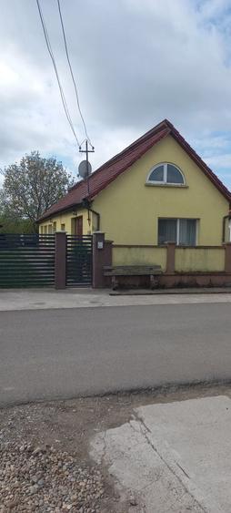 Casă cu 3 camere în Central