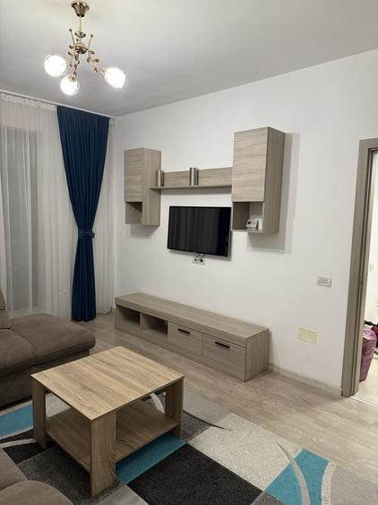 Apartament cu 2 camere decomandat în Roșu