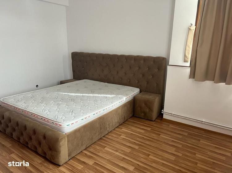 Apartament cu 3 camere în Micro 3