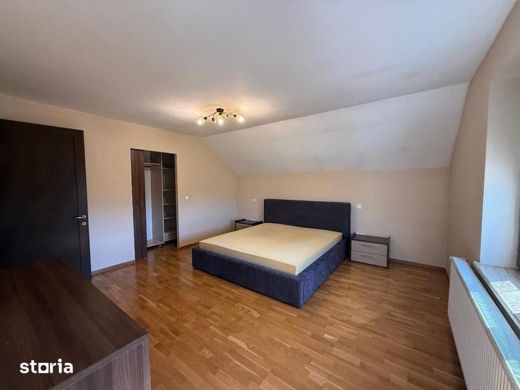 Casă cu 5 camere cu Teren 427 Mp în Cetate