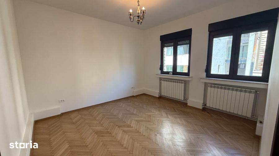 Apartament cu 3 camere în Eminescu