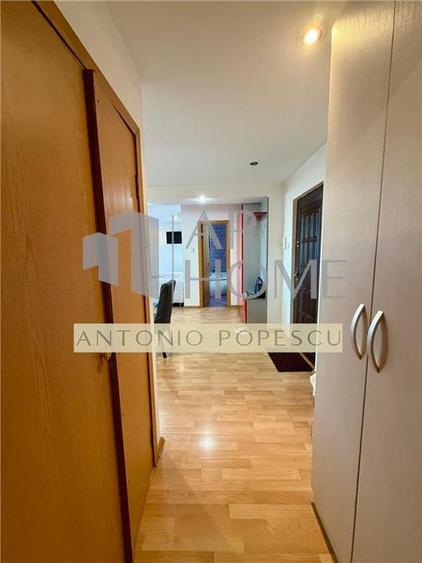 Apartament cu 2 camere decomandat, mobilat în Central