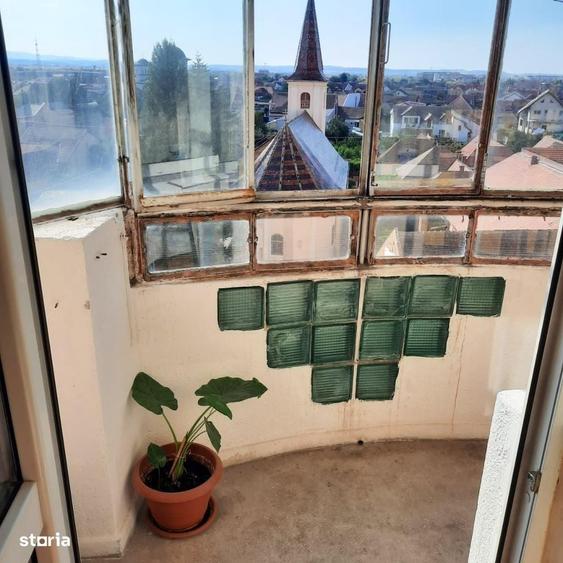 Apartament cu 3 camere decomandat în Terezian