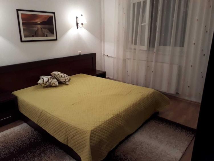 Apartament cu 3 camere decomandat, mobilat în Gorjului