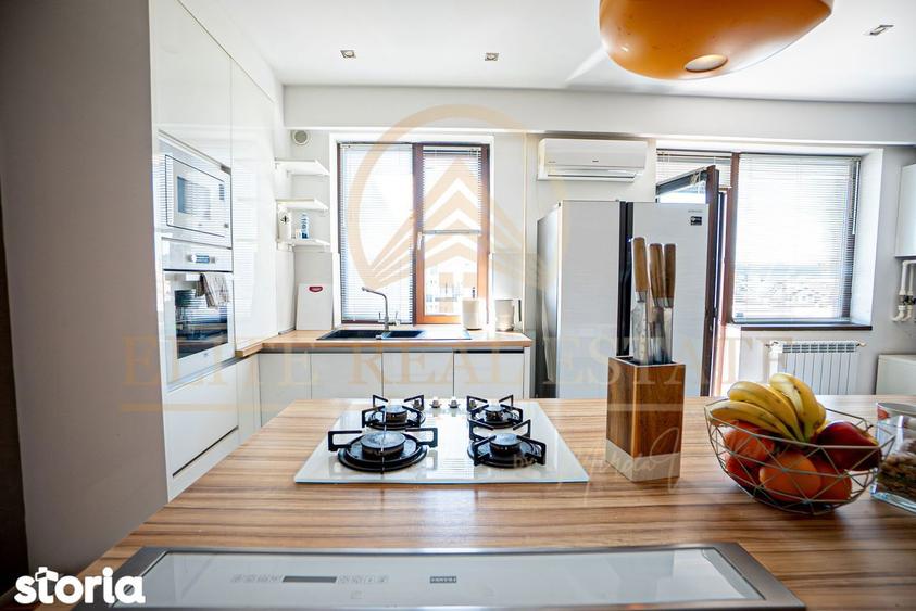 Apartament cu 3 camere, mobilat în Palazu Mare