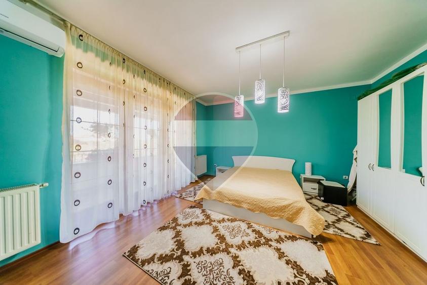 Casă individuală cu 5 camere cu Piscina în Fântânele