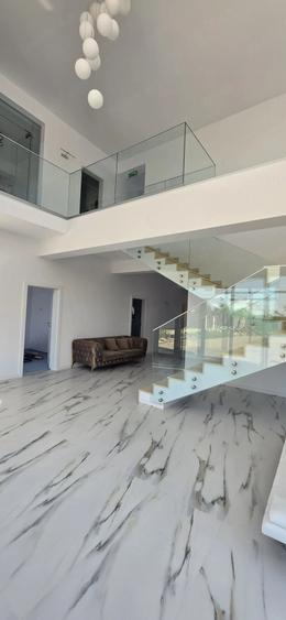 Spațiu comercial, de 260 mp, în Valea Adâncă