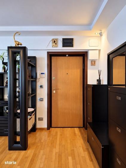 Apartament cu 3 camere în Aviatorilor