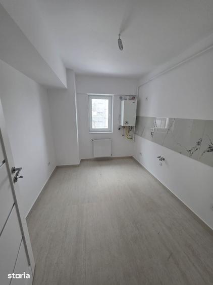 Apartament cu 2 camere decomandat în Galata