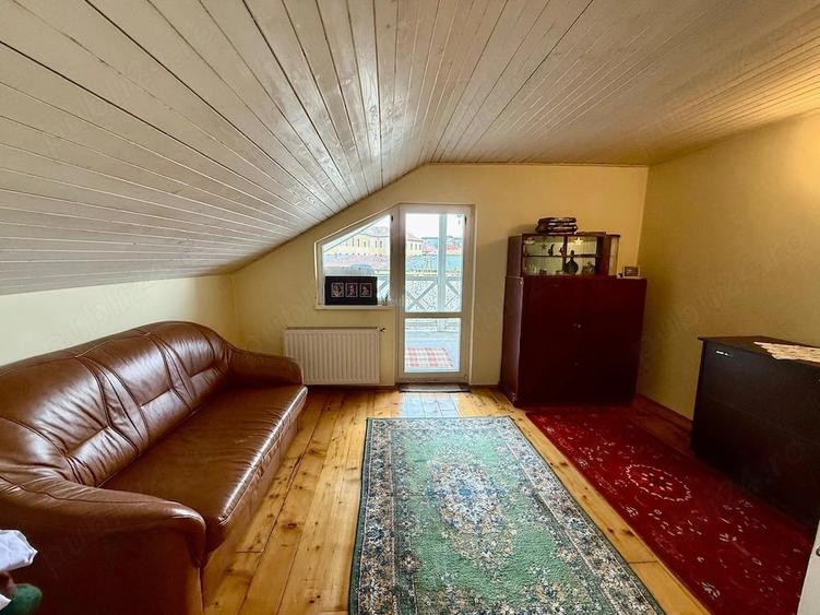 Casă cu 3 camere cu Teren 539 Mp în Dâmbu Pietros