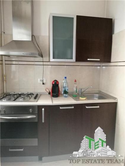 Apartament cu 3 camere semidecomandat, mobilat în Magheru