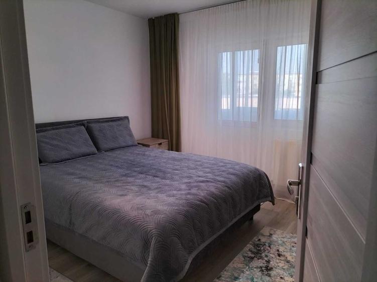 Vand apartament 4 camere Caracal HCC - 2