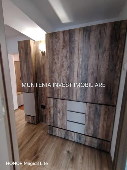 Apartament cu 3 camere decomandat în Teilor