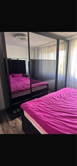Apartament cu 3 camere semidecomandat în Sebastian