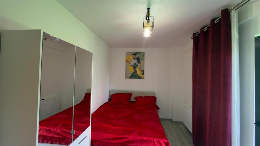 Apartament cu 5 camere decomandat, mobilat în Gheorghe Doja