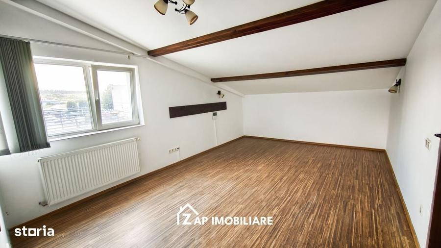 Apartament cu 4 camere decomandat în Central
