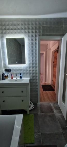 Apartament de 3 camere - spatios si luminos - 11