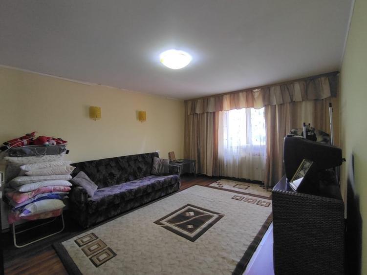 Casă cu 5 camere cu Teren 1320 Mp în Central