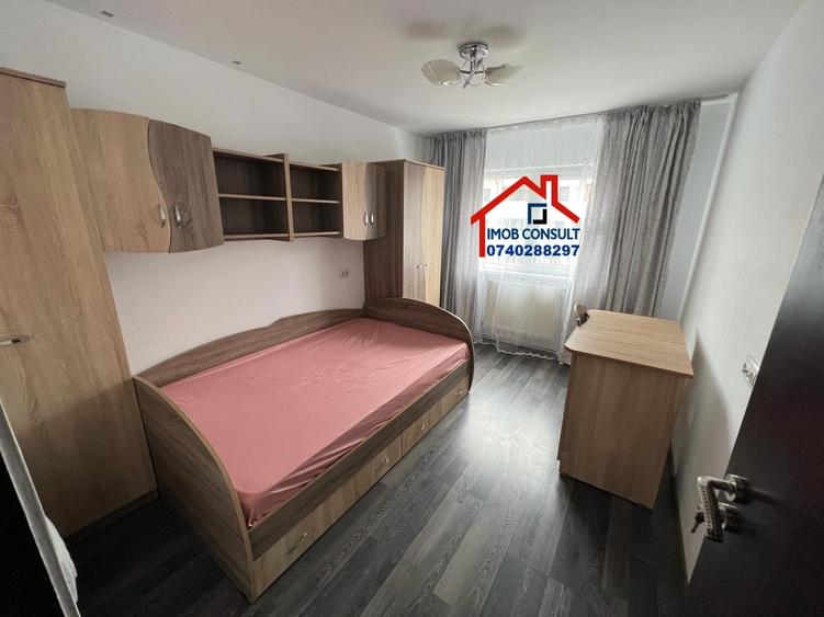 Apartament cu 3 camere decomandat în Bistrița Lac