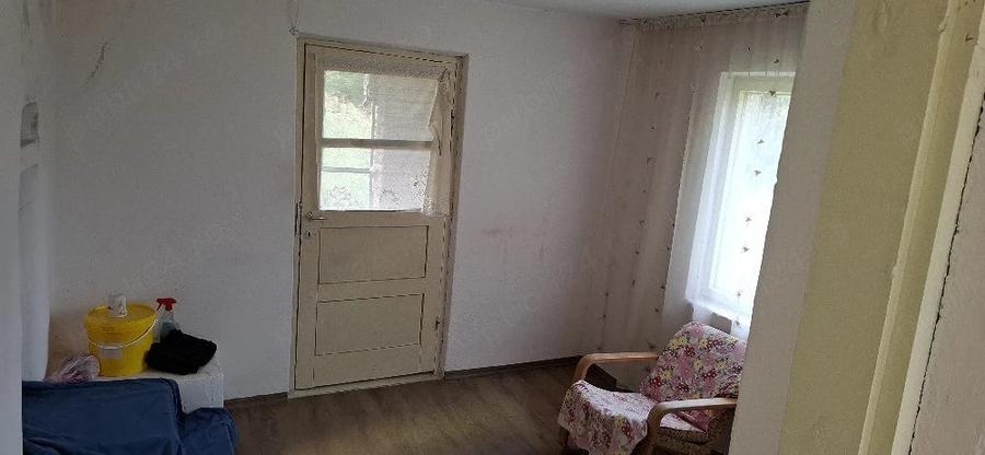 Casă cu 3 camere cu Teren 1000 Mp în Bratia din Deal