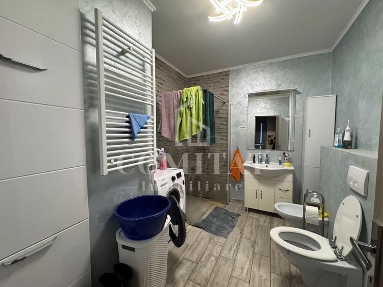 Apartament cu 4 camere semidecomandat, mobilat în Florești