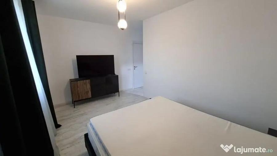 Apartament cu 3 camere decomandat în Ștefănești