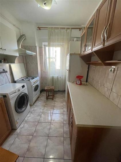 Apartament cu 2 camere decomandat, mobilat în Alexandru cel Bun