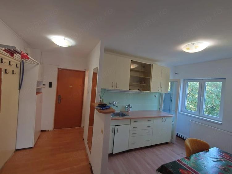 Apartament cu 2 camere semidecomandat în Scriitorilor