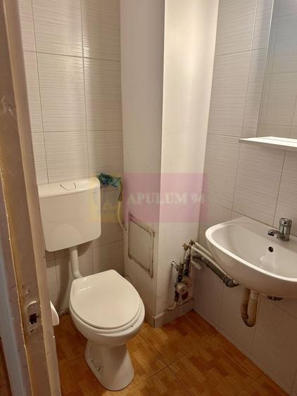 Apartament cu 3 camere decomandat în Rahova