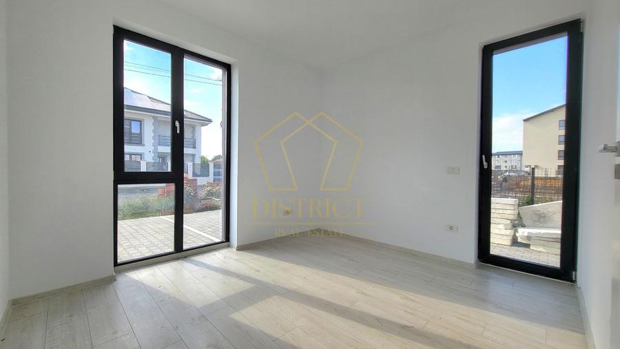 Apartament cu 2 camere semidecomandat în Giroc