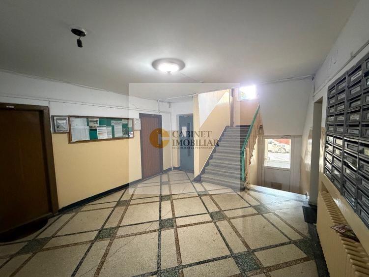 Apartament cu 2 camere semidecomandat, mobilat în Gorjului