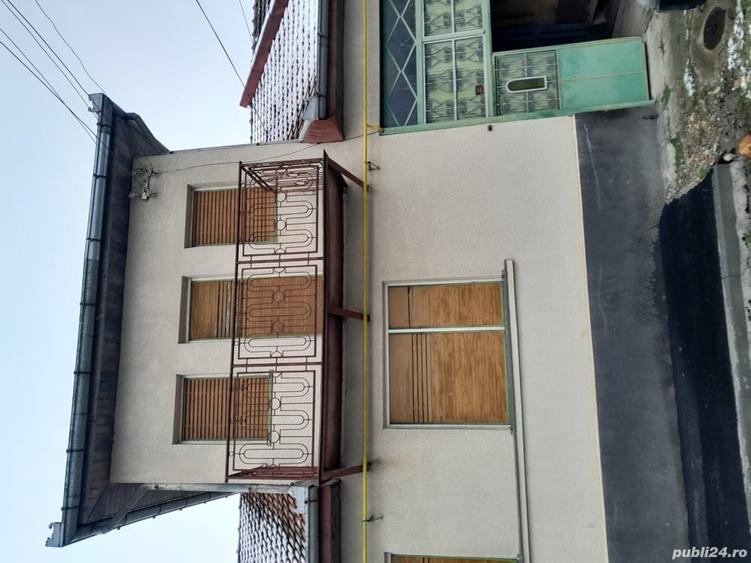 Casă cu 6 camere cu Teren 110 Mp în Central