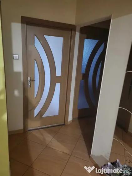 Apartament cu 3 camere decomandat în Mărăști
