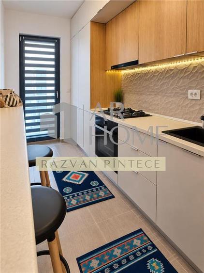 Apartament cu 2 camere decomandat, mobilat în Albert