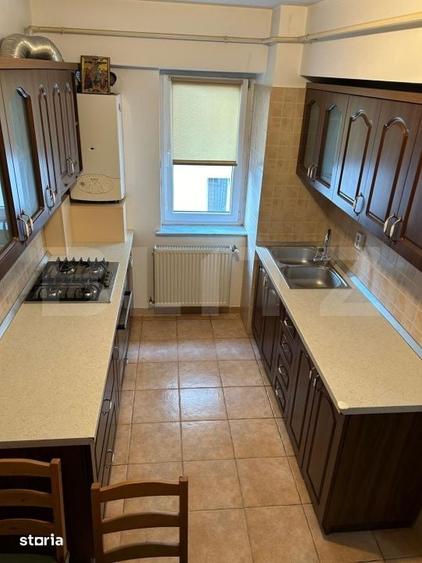 Apartament cu 3 camere decomandat în Central
