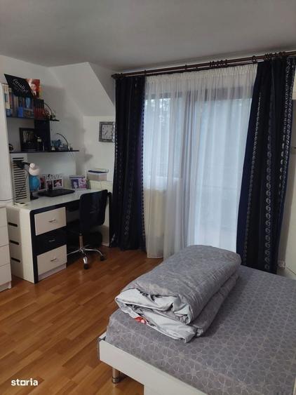 Casă cu 4 camere cu Teren 270 Mp în Central
