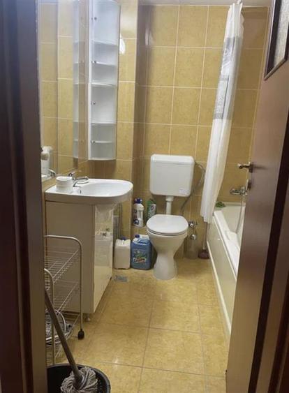 Apartament cu 2 camere decomandat, mobilat în Berceni