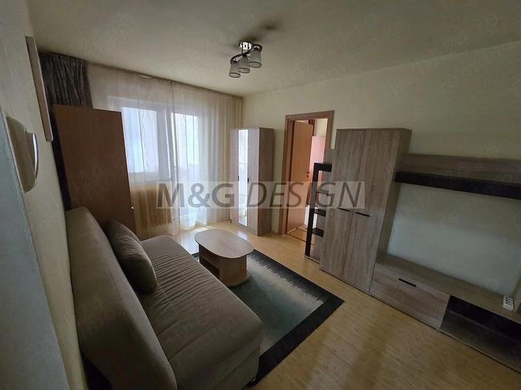Apartament cu 2 camere semidecomandat în Girocului