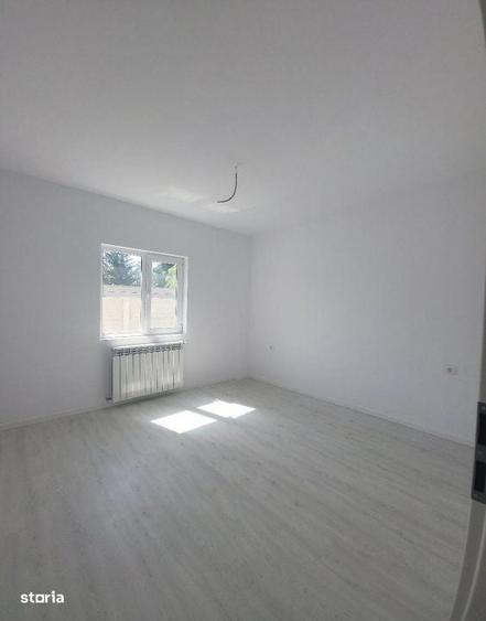 Casă cu 4 camere în Vârteju