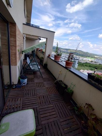 Apartament cu 2 camere semidecomandat în Florești