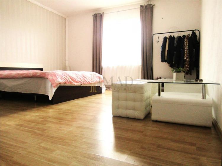 Casă cu 4 camere cu Teren 620 Mp în Central