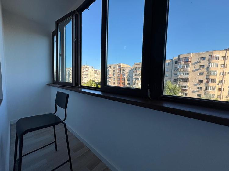 Apartament cu 3 camere în Tineretului