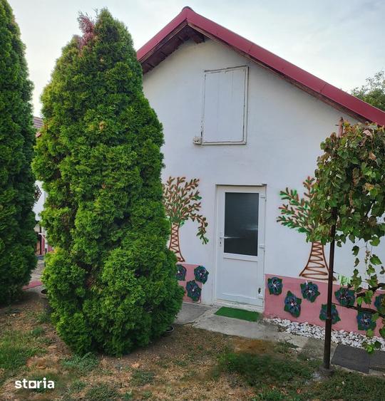 Casă cu 4 camere cu Teren 902 Mp în Ronaț