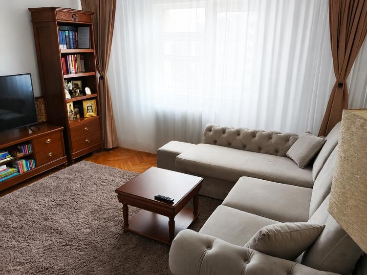 Apartament cu 2 camere decomandat, mobilat în Podul de Fier