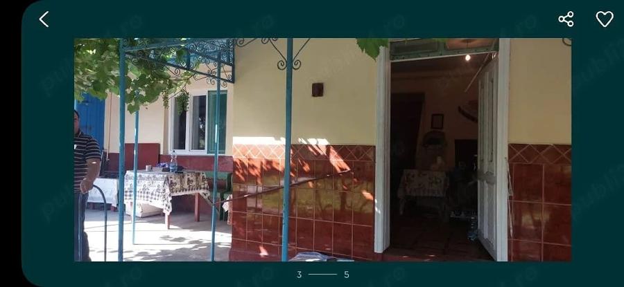 Casă cu Teren 12500 Mp în Valea